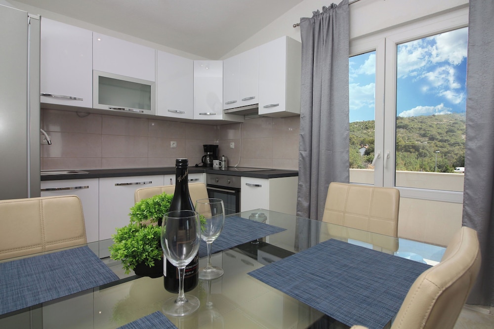 Apartment Conte Cikara