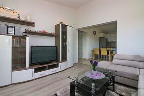 Apartment Conte Cikara