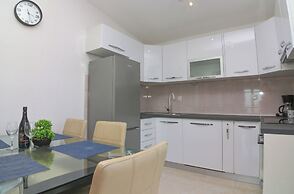 Apartment Conte Cikara