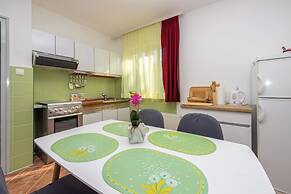 Apartment Klemi