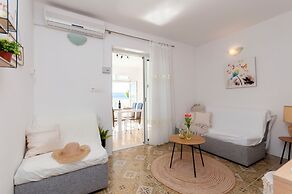 Apartments Blazenka
