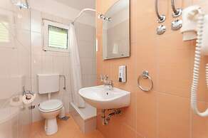 Apartments Blazenka