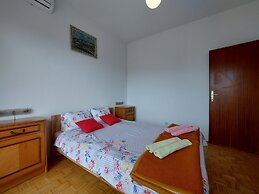 Apartment Robi