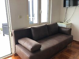 Apartments Mladen