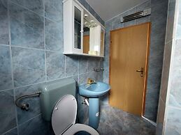 Apartments Mladen