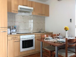 Apartments Mladen