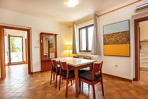 Apartments Sinisa