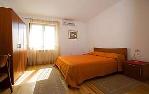 Apartments Sinisa