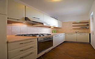 Apartments Sinisa