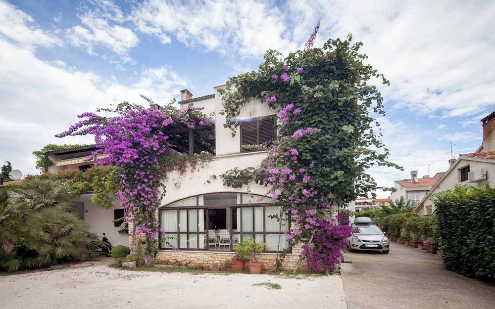Apartments Tamara