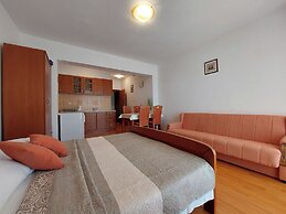 Apartments Irena
