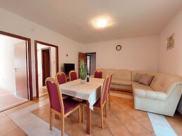 Apartments Irena