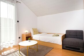 Apartments Ria Vodice