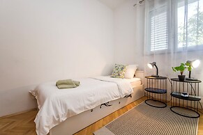 Apartments Ria Vodice