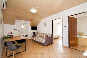 Apartments Ria Vodice
