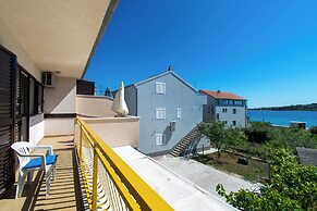 Apartments Goran Near the Beach