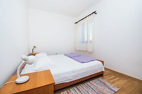 Apartments Goran Near the Beach