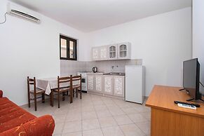 Apartments Goran Near the Beach