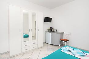 Apartment and Room Zoran