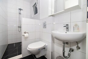 Apartment and Room Zoran