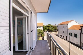 Apartment and Room Zoran