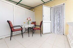 Apartments and Room Take it Easy