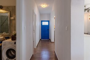House Deja Blue