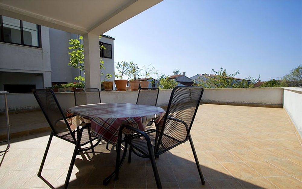 Apartments Natasa