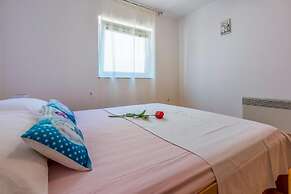 Apartments Pirin