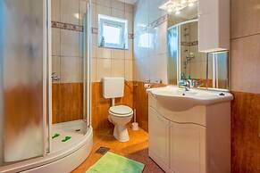 Apartments Pirin