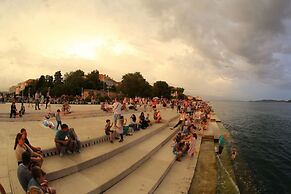 Apartments Mira