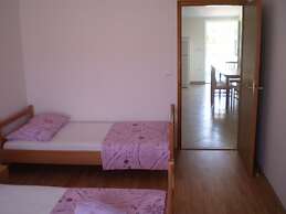 Apartments Gunja