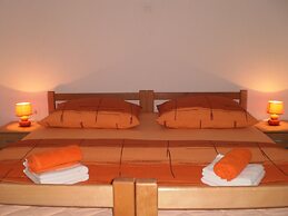 Apartments Gunja