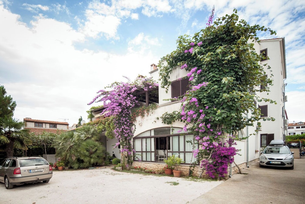 Apartments Nadia