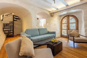 House Stara Kuca-old Stone House