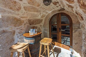 House Stara Kuca-old Stone House