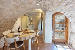 House Stara Kuca-old Stone House
