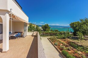Apartments Star by the sea