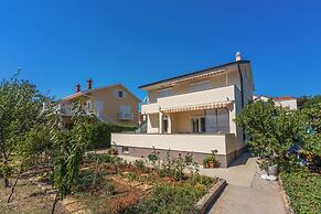 Apartments Star by the sea