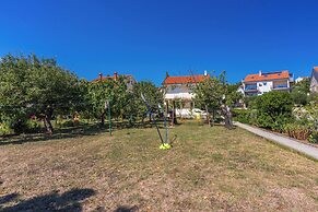 Apartments Star by the sea