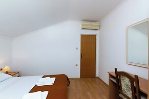 Apartments Ivan i Marija