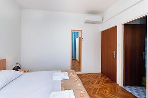 Apartments Ivan i Marija