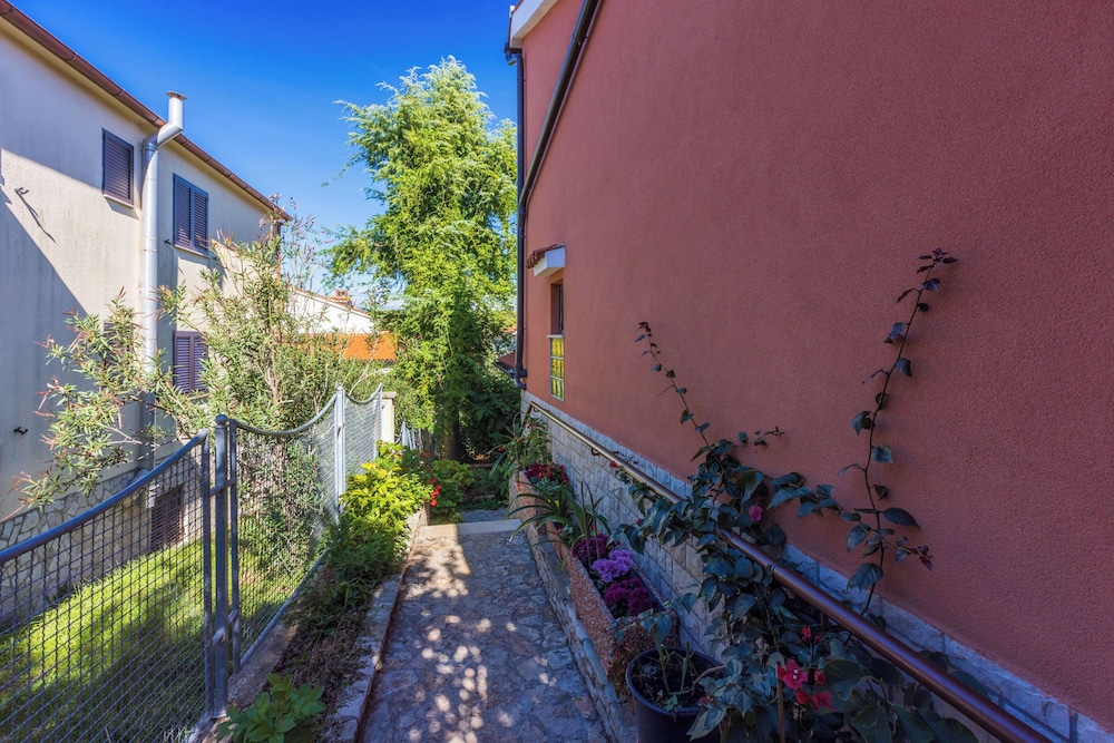 Apartments Mavero