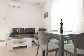 Apartments Maja