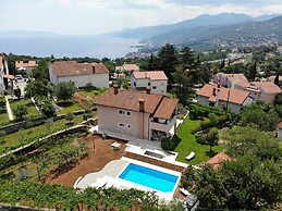 Apartment Josip