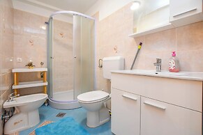Apartment Fjaka