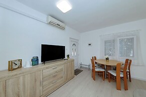 Apartment Zamalin Seaview