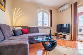 Apartments Lady 2