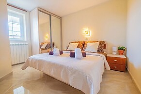 Apartments Lady 2