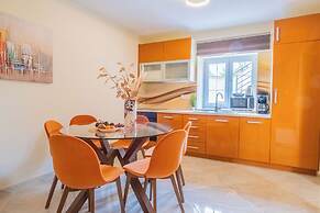 Apartments Lady 2